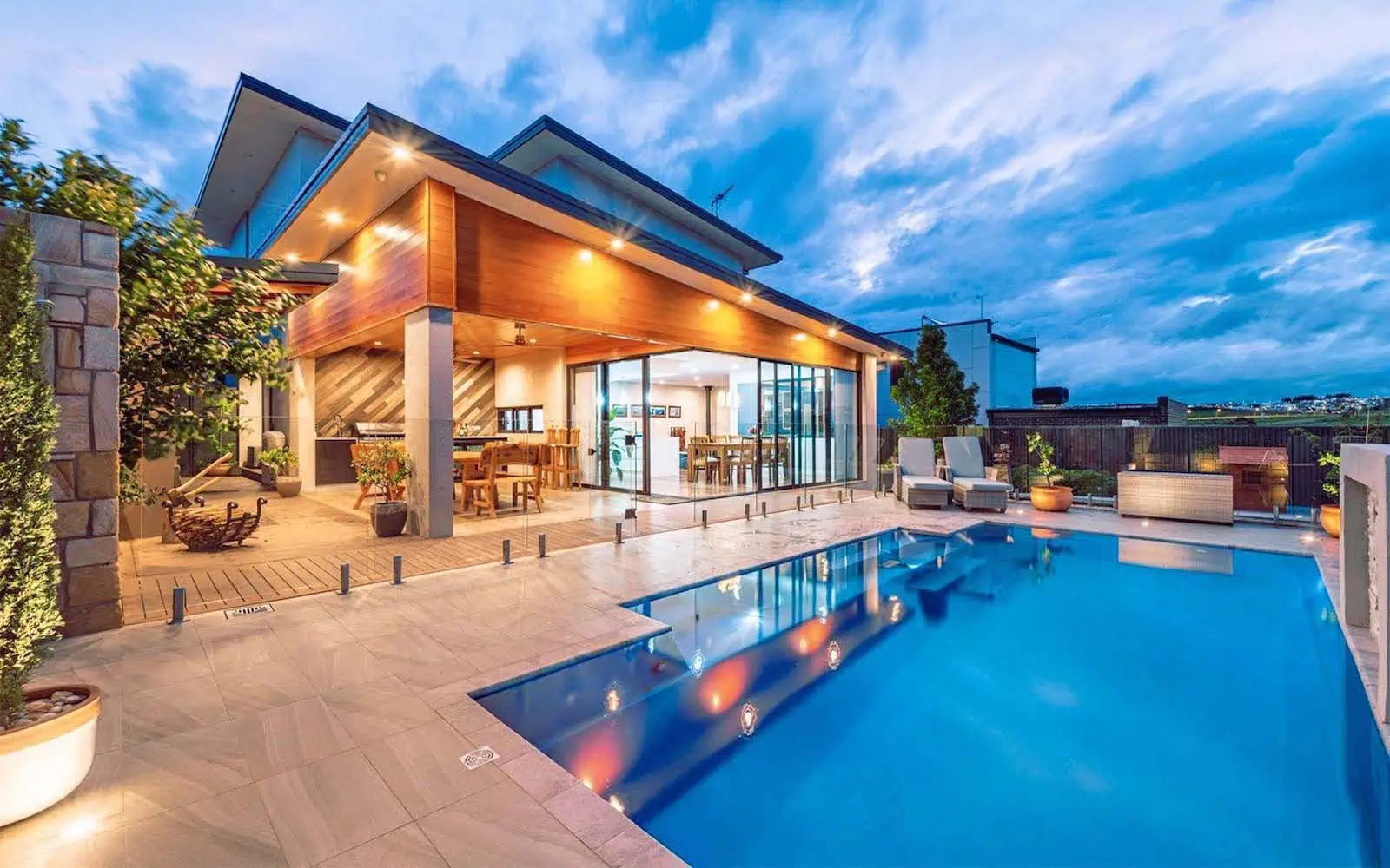 Award-winning fiberglass swimming pool designs for West Texas